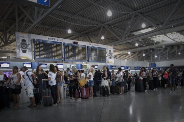 Στα 45 εκατ. έφθασαν οι αεροπορικοί ταξιδιώτες στο οκτάμηνο