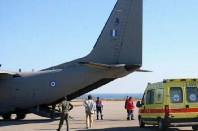 Αεροδιακομιδή σωτηρίας για δύο τραυματίες από τη Σαντορίνη στο Ηράκλειο