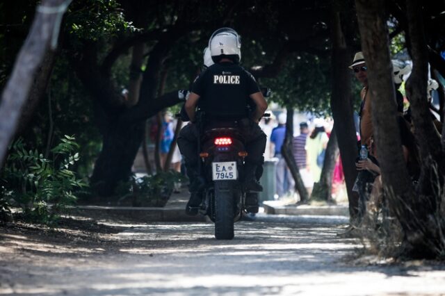 Καλαμάτα: Αστυνομικοί σε τεράστιο κύκλωμα μαστροπείας