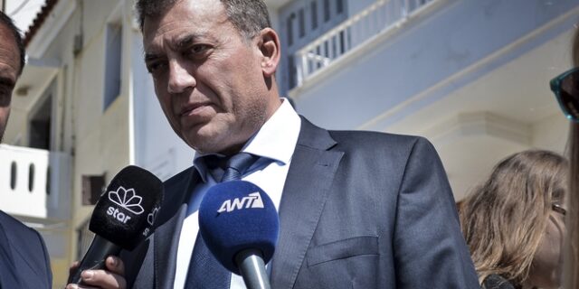 Βρούτσης: Επικοινωνιακό τέχνασμα η επέκταση των κλαδικών συμβάσεων