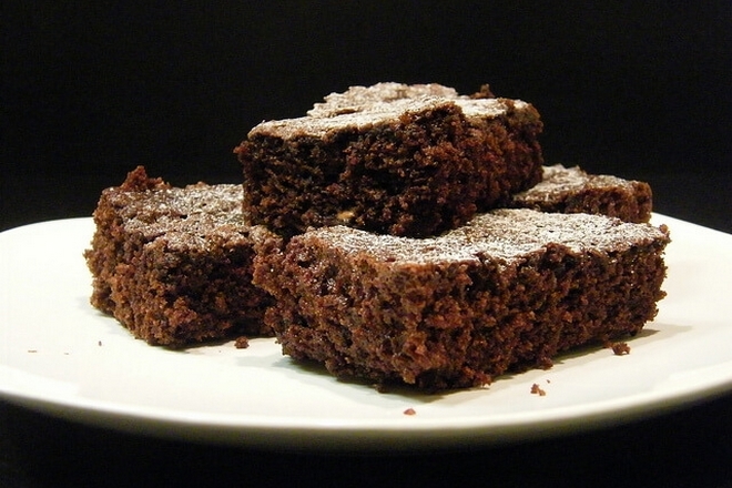 Σοκολατένια brownies χωρίς αλεύρι και ζάχαρη