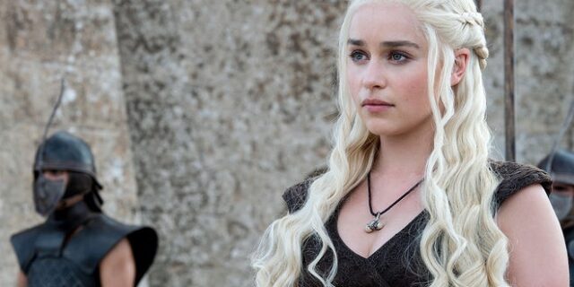 Game Of Thrones: Η Ντενέρις έκανε τα δρακάκια της τατουάζ. Γιατί η δρακομάνα δεν ξεχνά