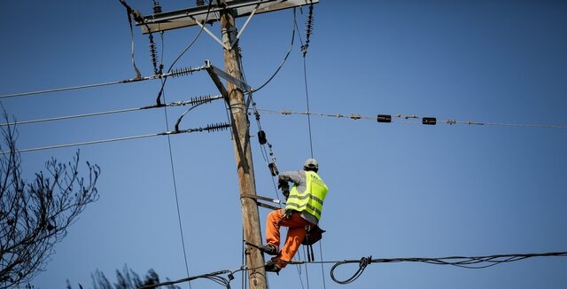 Χωρίς ρεύμα πολλές περιοχές στην Αττική λόγω της κακοκαιρίας