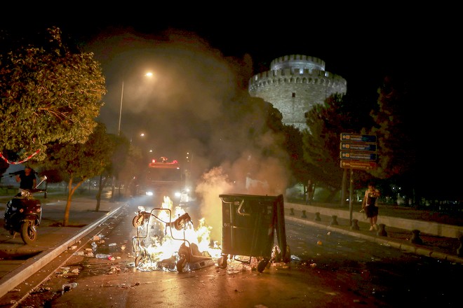 Εισαγγελική παρέμβαση μετά την καταγγελία φωτορεπόρτερ του ΑΠΕ-ΜΠΕ για τον οπλοφόρο διαδηλωτή