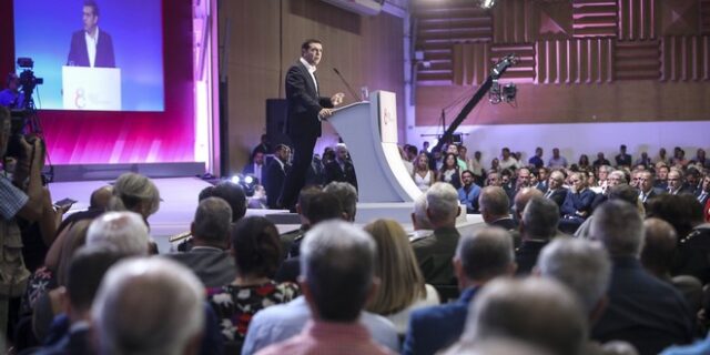 Το πολιτικό στίγμα της επίσκεψης Τσίπρα στη ΔΕΘ: Στόχος η κυριαρχία στην κεντροαριστερά και ο διεμβολισμός της ΝΔ