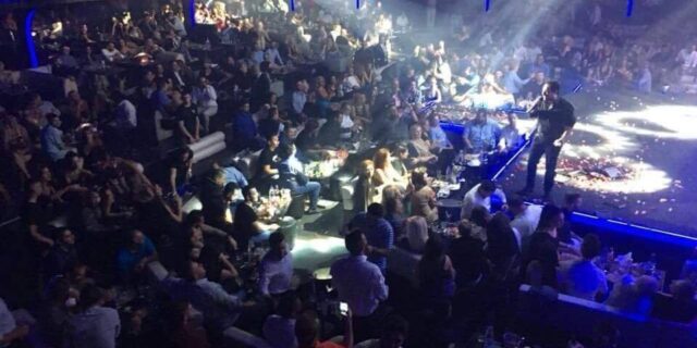 Εντυπωσιακή πρεμιέρα στον Βοτανικό: Μάκης Δημάκης, Αντύπας, Βασίλης Δήμας, Ραλλία Χρηστίδου