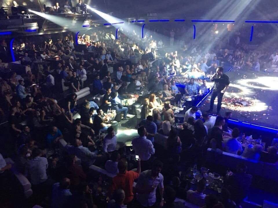 Εντυπωσιακή πρεμιέρα στον Βοτανικό: Μάκης Δημάκης, Αντύπας, Βασίλης Δήμας, Ραλλία Χρηστίδου