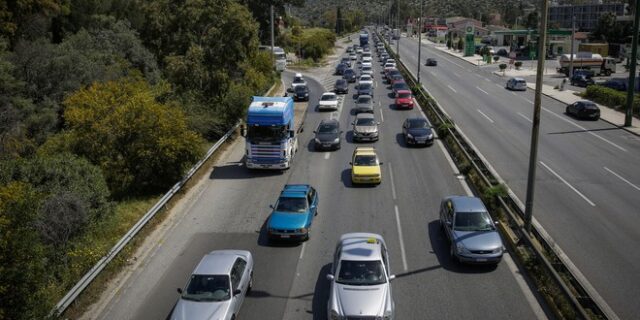 Κορονοϊός: Αναστέλλονται οι εξετάσεις των διπλωμάτων οδήγησης