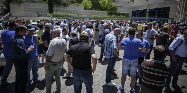 Βαθιά ανάσα η μείωση των εισφορών που ανακοίνωσε ο Τσίπρας