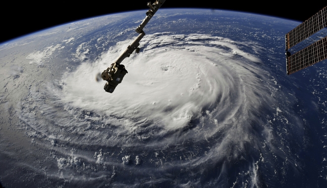 Συναγερμός στις ΗΠΑ: Ο τυφώνας Φλόρενς αναβαθμίστηκε στην κατηγορία 4 με ανέμους 195 χλμ/ώρα
