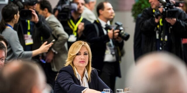 Καρφιά Γεννηματά για ΣΥΡΙΖΑ στους Ευρωπαίους Σοσιαλιστές