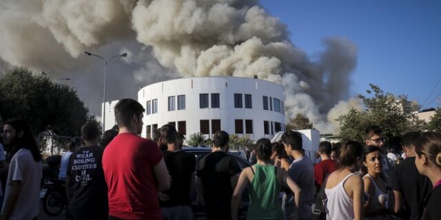 Υπό έλεγχο η φωτιά στο Πανεπιστήμιο Ηρακλείου