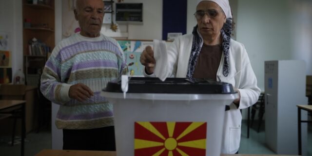 Η συμμετοχή στα Σκόπια και η αντιπολίτευση στην Αθήνα