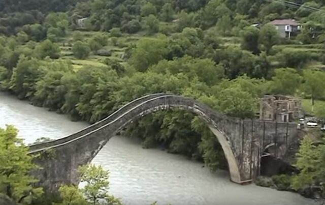 “Κερδήθηκε το στοίχημα” για την αναστήλωση του γεφυριού της Πλάκας