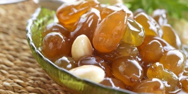 Σπιτικό γλυκό του κουταλιού σουλτανίνα