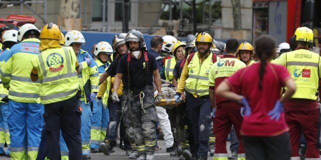 Ισπανία: Ένας νεκρός, 10 τραυματίες από κατάρρευση σκαλωσιάς σε πολυτελές ξενοδοχείο