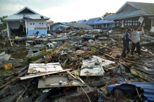 Τσουνάμι στην Ινδονησία: Στους 384 ο αριθμός των νεκρών