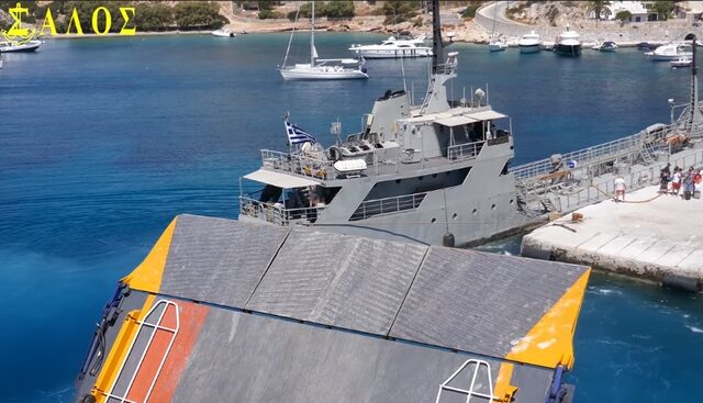 “Μποτιλιάρισμα” στο λιμάνι της Σχοινούσας: Υδροφόρα του ΠΝ έκλεισε το χώρο στο Blue Star Naxos