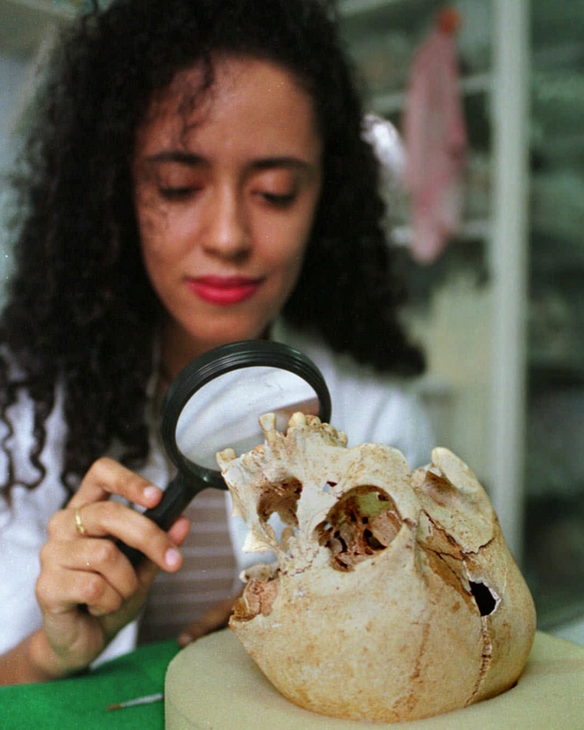 “Θαύμα” στις στάχτες του Εθνικού Μουσείου του Ρίο: Βρέθηκε το κρανίο της “πρώτης Βραζιλιάνας”