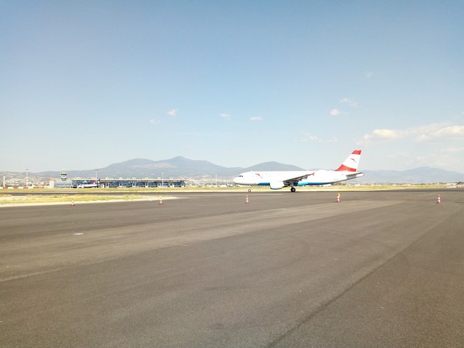 Περπατήσαμε στον νέο διάδρομο προσγείωσης – απογείωσης του αεροδρομίου “Μακεδονία”