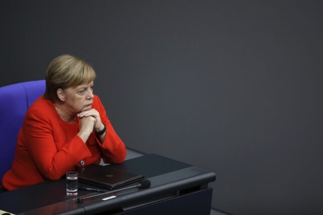 Η Μέρκελ άνοιξε τον δρόμο της συμμετοχής της Γερμανίας σε επέμβαση στη Συρία