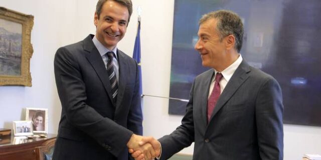 Οι μυστικές συναντήσεις Κυριάκου-Σταύρου στα Χανιά και τα διλήμματα για προεκλογική συνεργασία