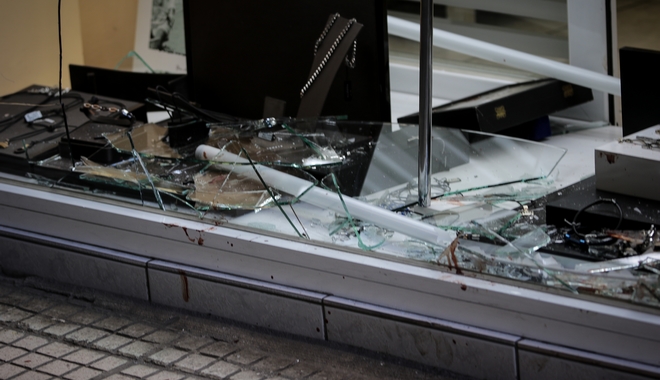 Εξετάζεται μαχαίρι που βρέθηκε στο κοσμηματοπωλείο στην Ομόνοια – Τη Δευτέρα η ιατροδικαστική έκθεση