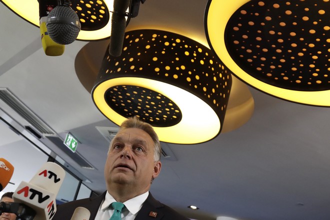 Ορμπαν: Υπέρ της ΕΕ αλλά “για την Ουγγαρία αποφασίζουν οι Ούγγροι”