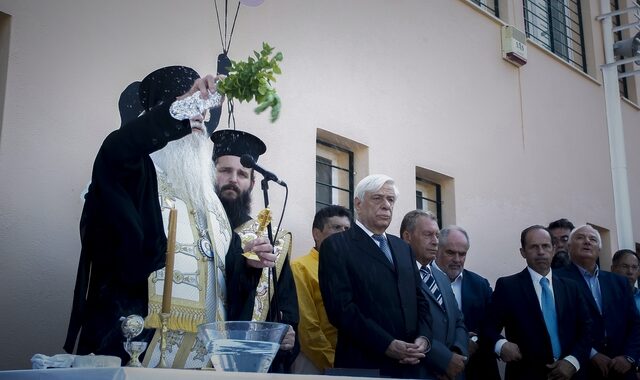 Παυλόπουλος σε μαθητές: Η γενιά σας να μην επαναλάβει τα λάθη μας