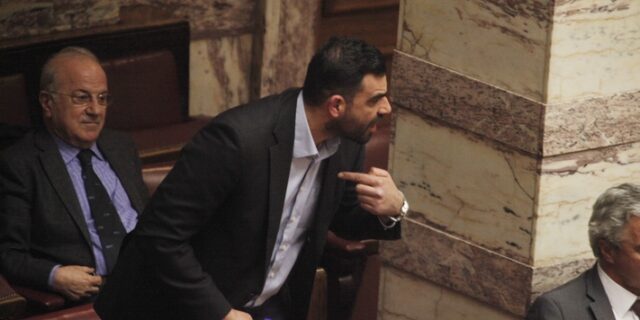 Το Μαξίμου και ο ΣΥΡΙΖΑ για την επίθεση στον Κωνσταντινέα