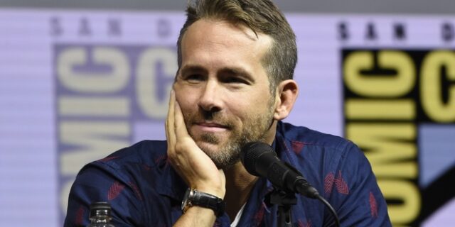 Ο Ryan Reynolds τρολάρει με εκρήξεις τη νέα του ταινία