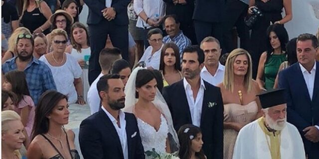 Σάκης Τανιμανίδης – Χριστίνα Μπόμπα: Δείτε όλα όσα έγιναν στο γάμο τους στη Σίφνο
