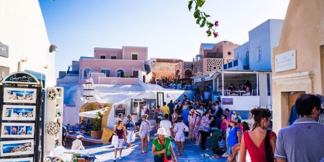 ΑΑΔΕ: Άνω των 8 εκατ. ευρώ η αποκρυβείσα φορολογητέα ύλη από τουριστικά καταλύματα