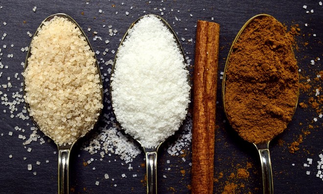 Φυσικά υποκατάστατα ζάχαρης: Ποιο είναι το πιο υγιεινό και ποιο το χειρότερο;