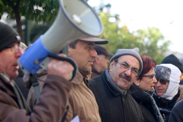 Πρόεδρος συνταξιούχων: “Θανατηφόρες” οι περικοπές στις συντάξεις