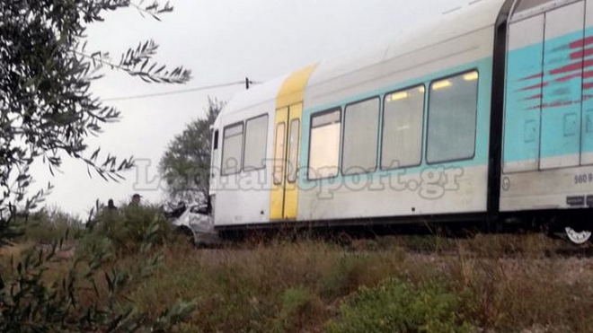Τραγική σύγκρουση αυτοκινήτου με τρένο στη Λαμία: Μία νεκρή, δύο τραυματίες