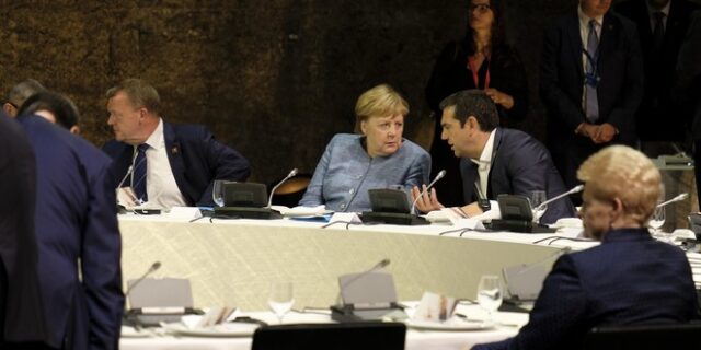 Τσίπρας σε Ευρωπαίους σοσιαλιστές: Συμμαχία απέναντι σε ακροδεξιά και νεοφιλελευθερισμό