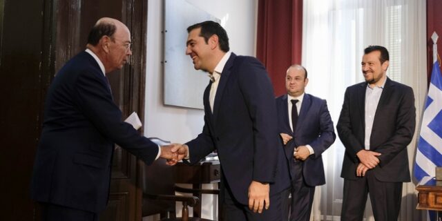 Συνάντηση Τσίπρα-Ρος: Μήνυμα στήριξης των ΗΠΑ στην ελληνική οικονομία