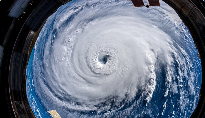 Έφτασε στις ΗΠΑ ο τυφώνας Φλόρενς: Σε κατάσταση εκτάκτου ανάγκης έξι πολιτείες