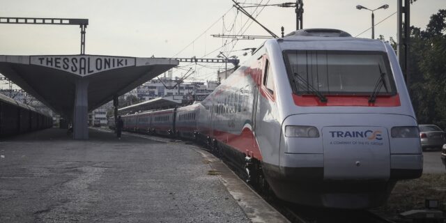 Στις ράγες το “Ασημένιο Βέλος”