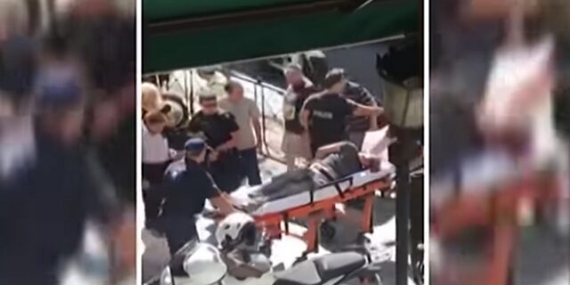 Θάνατος Ζακ Κωστόπουλου: “Ήταν νεκρός πριν μπει στο ασθενοφόρο”