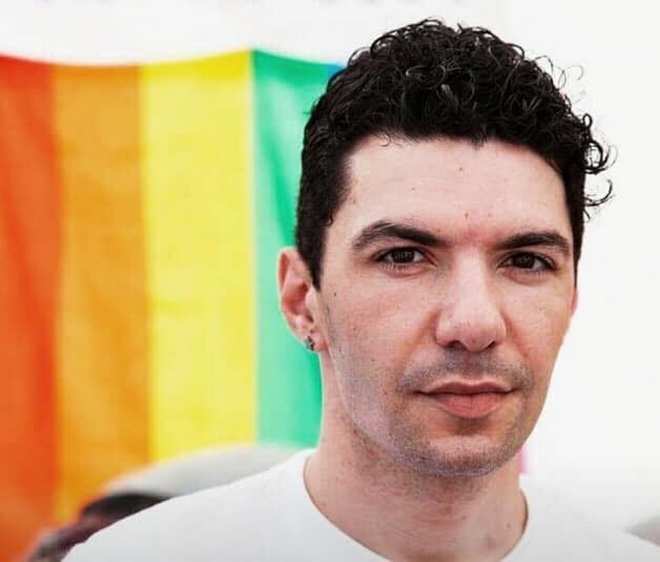 Ζακ Κωστόπουλος: Από τον ακτιβισμό στις ομοφοβικές επιθέσεις και τον θάνατο στη ληστεία στην Ομόνοια