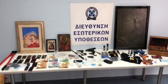 Αστυνομικός που υπηρετούσε στο Οργανωμένο Έγκλημα μέλος του κυκλώματος κοκαΐνης