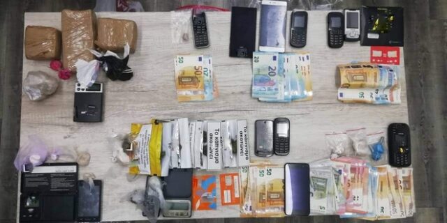 Εξαρθρώθηκε σπείρα ναρκωτικών: Ο “γέρος”, ο “Πο” και τα ποδοσφαιρικά σκορ