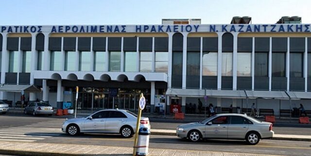 Κρήτη: Καπνός κατά την προσγείωση αεροσκάφους στο Αεροδρόμιο Ηρακλείου