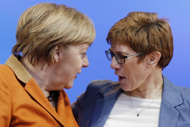 Η Κραμπ-Καρενμπάουερ θέλει να διαδεχθεί τη Μέρκελ στο CDU