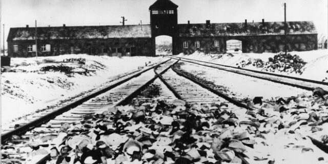 Σαν σήμερα η εξέγερση Ελληνοεβραίων στο Άουσβιτς