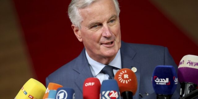 Μπαρνιέ: Η EE έτοιμη να συνεργασθεί με τον Τζόνσον για ένα “συντεταγμένο Brexit”