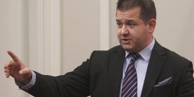 Αναδίπλωση από την ΠΓΔΜ: Τα γυρίζουν τώρα για την “μακεδονική γλώσσα”