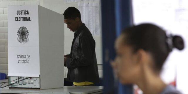 Βραζιλία: Άνοιξαν οι κάλπες των προεδρικών εκλογών